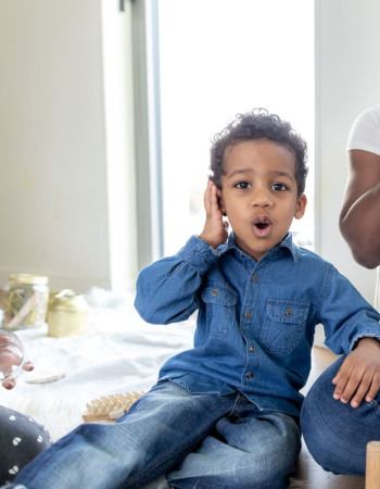 mieux-comprendre-son-enfant-avec-la-communication-gestuelle-babilou.jpg