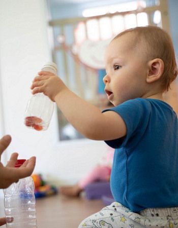 Activité-sensorielle-recyclage-Babilou