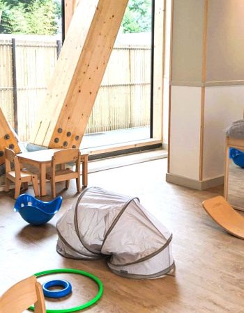 Intérieur de la crèche Babilou Toulouse Lascrosses très lumineuse