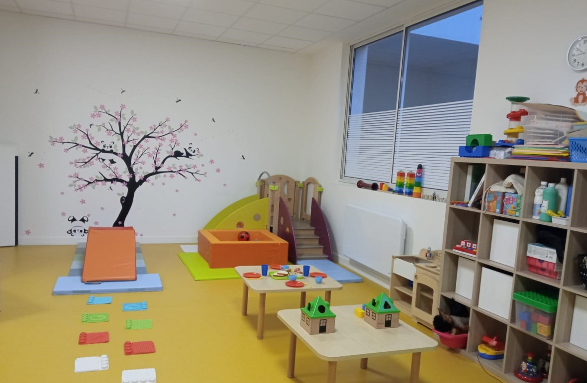 Salle de jeu de la creche Nurses et Rires