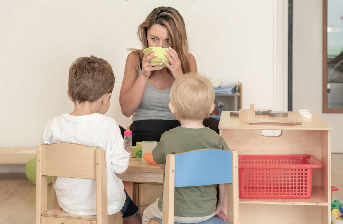 001 - Babilou Boulogne Aguessau coin dinette professionnelle avec enfants