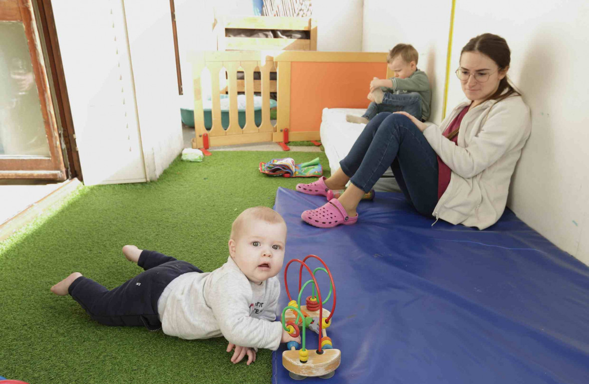 099 - Babilou Lafayette Microsphère bébé avec une professionnelle