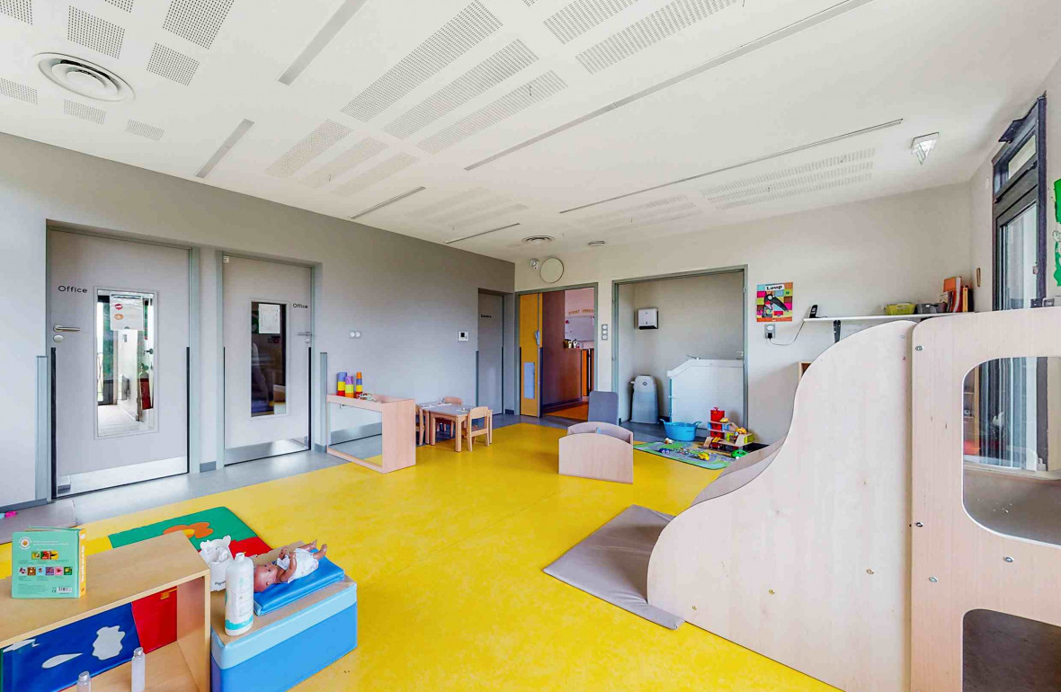 346 - Babilou Figeac Aiguille espace de jeux