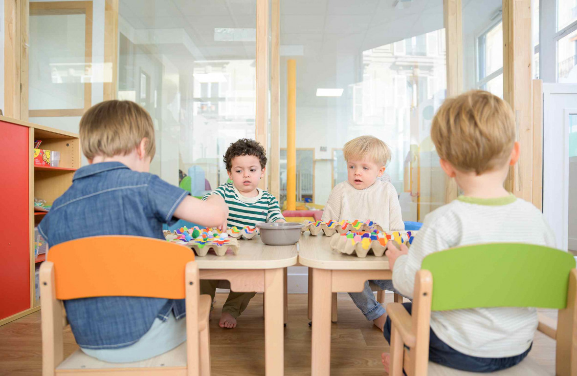 676 - Babilou Paris Ternes activité manuelle avec les enfants