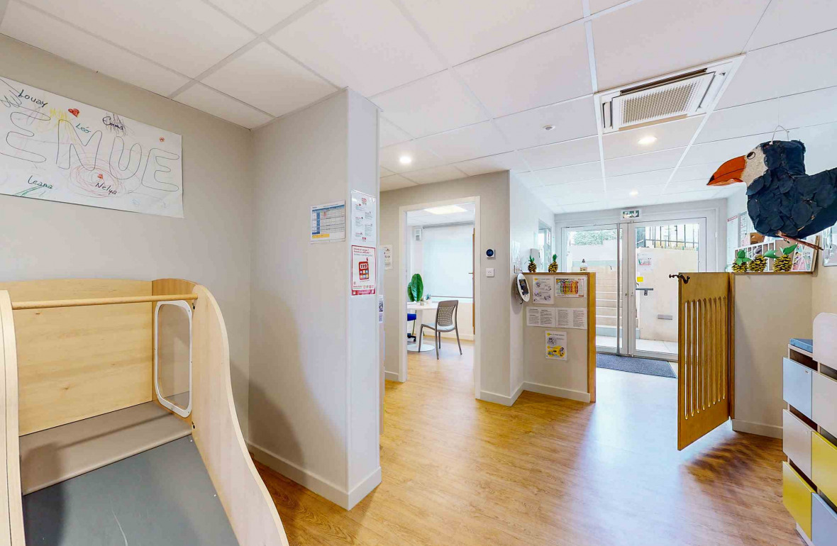 696 - Babilou Fréjus La Montagne espace de vie en crèche