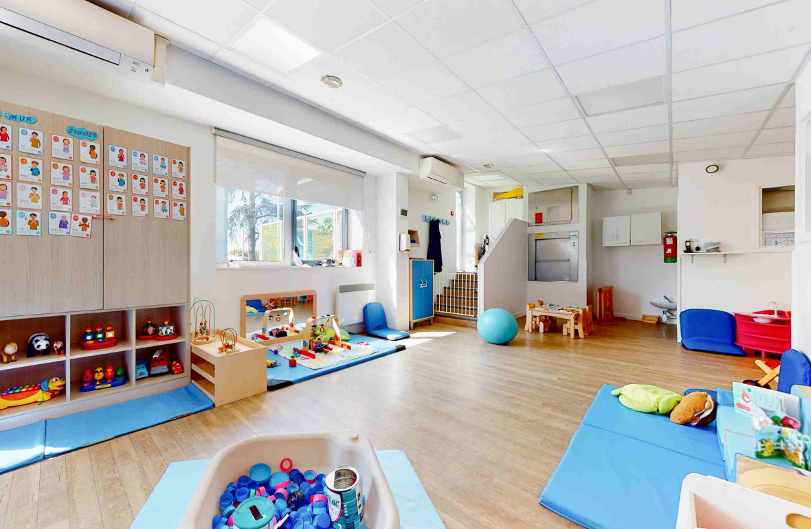 152 - Babilou Les Muraux Foch - différents pôles de jeux