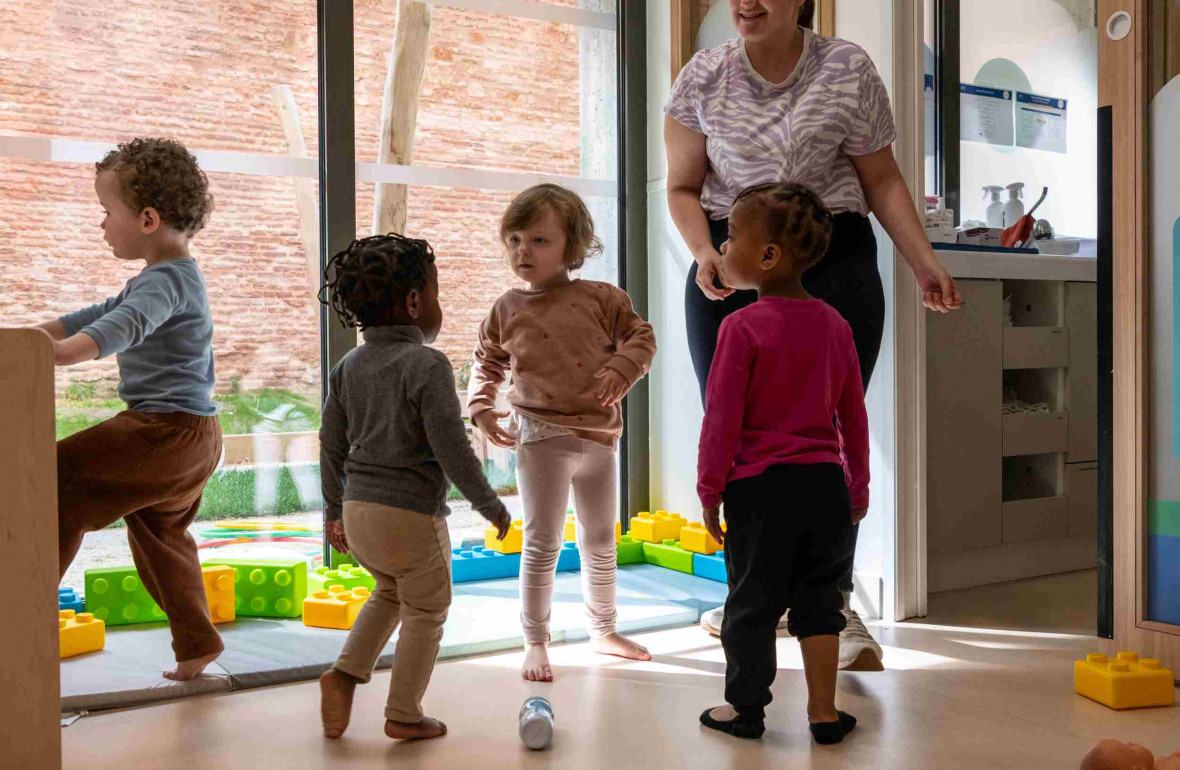 257 - Babilou Toulouse Hauts Murats - groupe d'enfants qui jouent