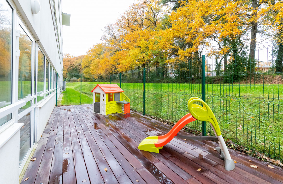 salle extérieur crèche partenaire