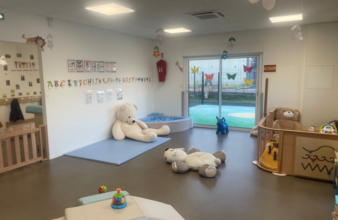 Salle de jeux de la crèche partenaire - Lily&Pablo Les canetons