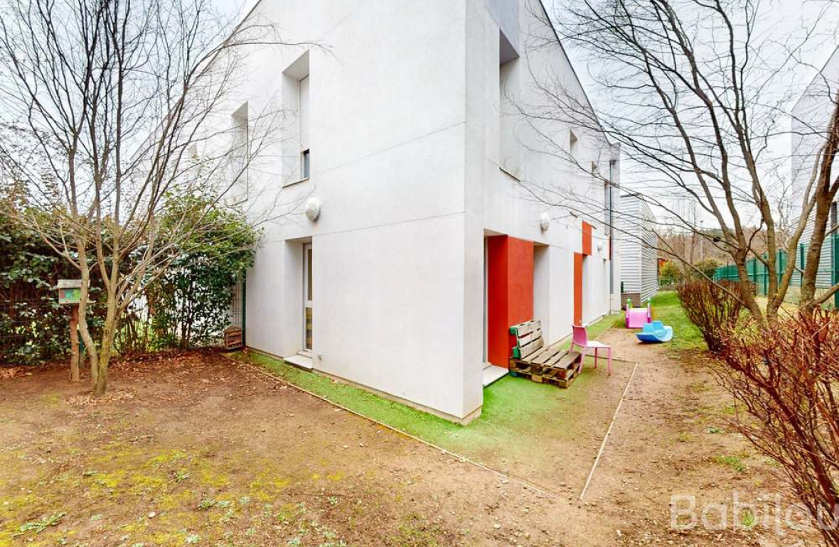 L'extérieur de la crèche