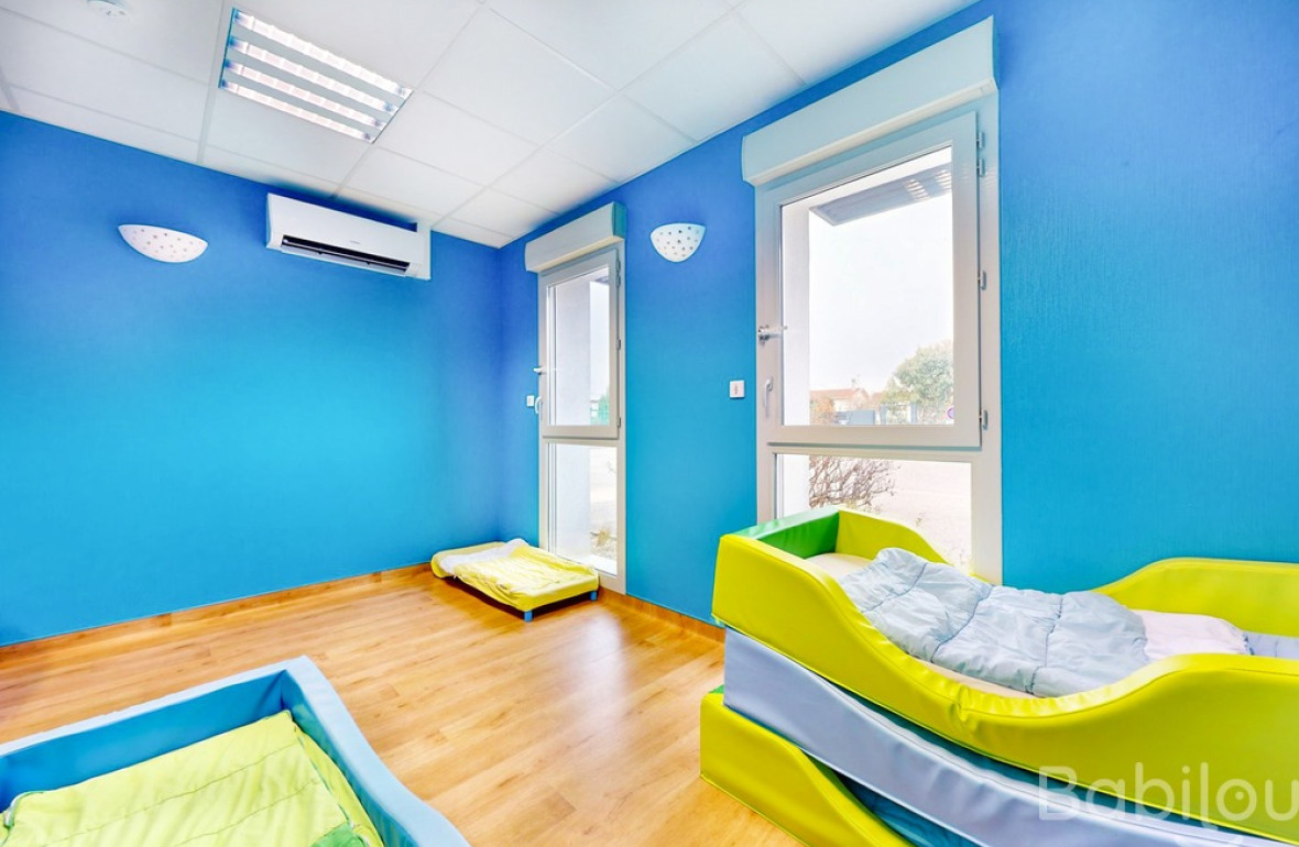 Salle de repos en crèche Babilou