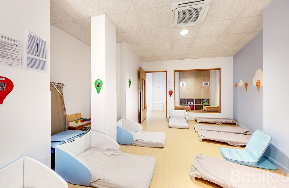 Salle de repos en crèche Babilou
