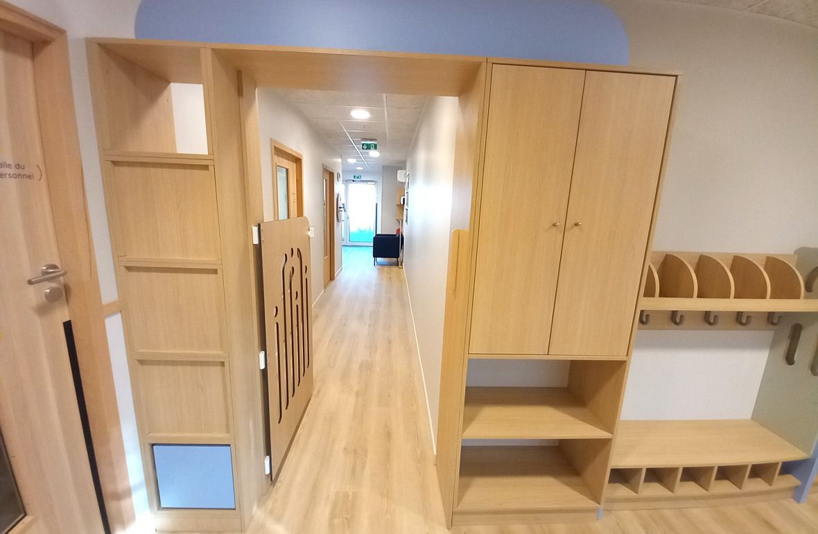Couloir de la crèche Babilou Antibes Deuxième Avenue