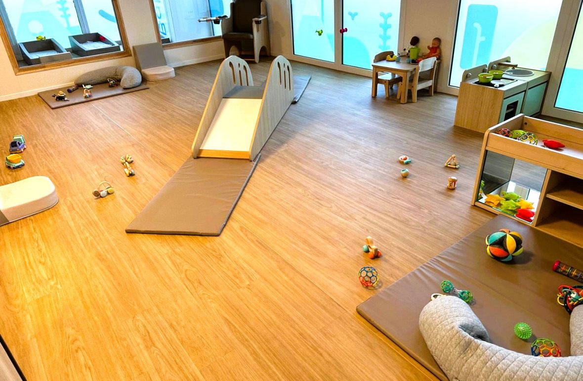 Salle d'activité au sein de la Crèche Babilou Eragny Guichard