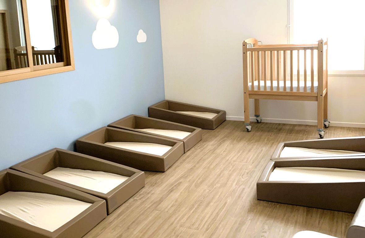 Dortoirs annexes au sein de la Crèche Babilou Levallois Vergniaud 