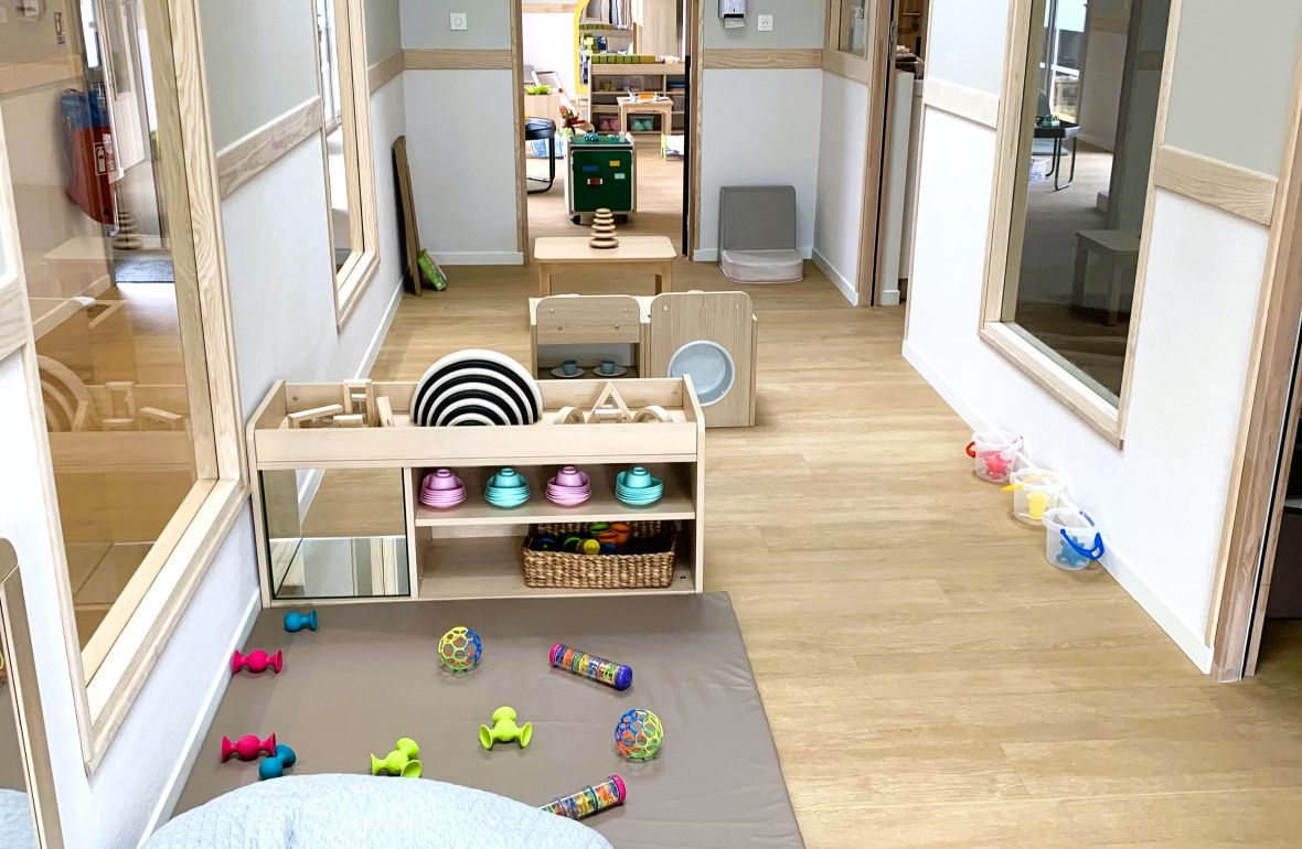 Jeux et jouets à l'intérieur de la Crèche Babilou Le Pecq Sartrouville