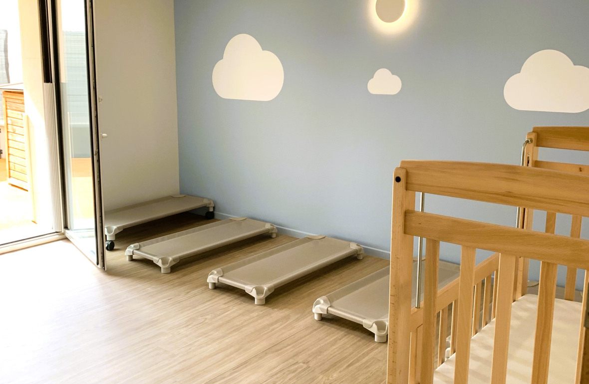 Dortoirs au sein de la Crèche Babilou Levallois Vergniaud 