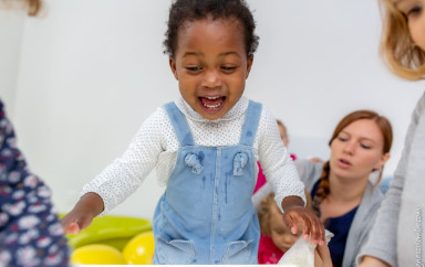 Comment-le-langage-vient-aux-enfants-babilou