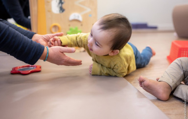 Les différents modes de garde pour votre bébé de 2 mois et demi à