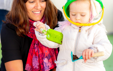 Enfant crèche potager