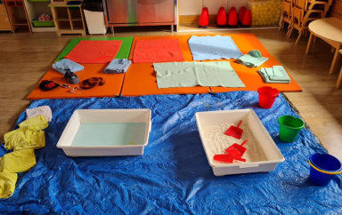 Activite En Creche Idees Pedagogiques Pour L Eveil Du Bebe Babilou Activite En Creche Idees Pedagogiques Pour L Eveil Du Bebe Babilou