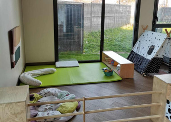 Salle de vie de la crèche Nido&Co Beynost