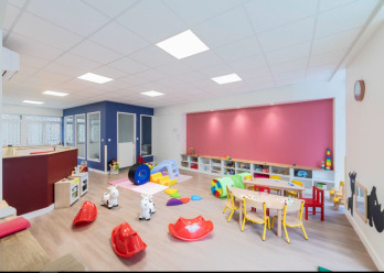 Salle de vie de la crèche Les P'tits Pousses Ablon