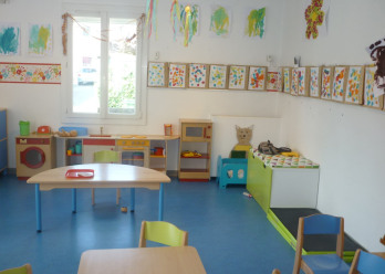 Salle de vie de la crèche l'Île aux Trésors