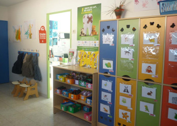 Salle de vie de la crèche l'Île aux Trésors