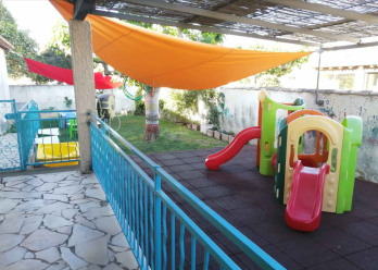 Jardin de la crèche Les Poussins Rodilhan