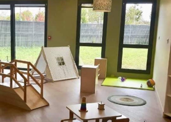 Salle de vie de la crèche Nido&Co Beynost