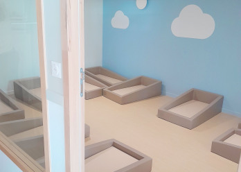 Dortoir de la crèche Babilou Poissy Paix