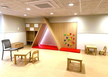 Intérieur de la crèche Babilou de Choisy-le-Roi Blanqui