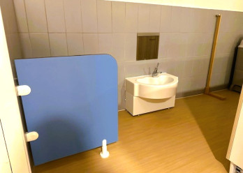 Sanitaires au sein de la crèche Babilou de Choisy-le-Roi Blanqui