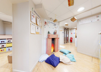 Entrée de la crèche Babilou Saint-Priest Pic et Colegram