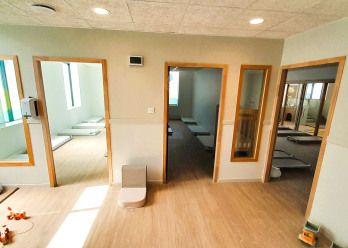 Large espace de vie de la crèche Babilou Clamart Serpis