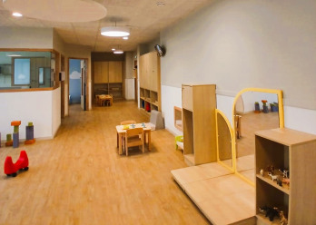 Vue de l'espace d'éveil au sein de la crèche Babilou Nogent Sémard