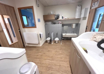 Sanitaires au sein de la Crèche Babilou Tassin Gaulle 2