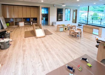 Salle d'éveil au sein de la Crèche Babilou Saint-Genis Laval Brignais