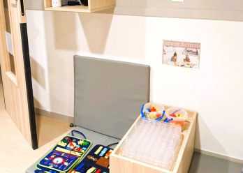 Jouet d'imitation au sein de la Micro-crèche Babilou Toulouse Denfert Rochereau