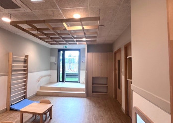 Zone d'exercice physique pour enfants au sein de la Crèche Babilou Tassin Gaulle 2