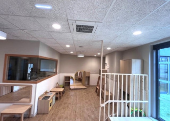 Vue alternative de la salle d'éveil au sein de la Crèche Babilou Tassin Gaulle 2