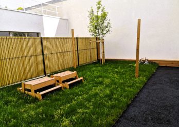 espace extérieur de la crèche Babilou Saint-Nazaire Normandie