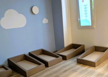 Dortoir au sein de la Crèche Babilou Cergy La Constellation