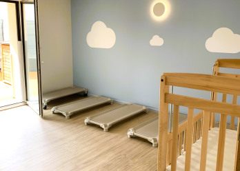 Dortoirs au sein de la Crèche Babilou Levallois Vergniaud 