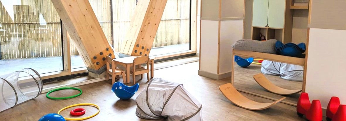 Intérieur de la crèche Babilou Toulouse Lascrosses très lumineuse