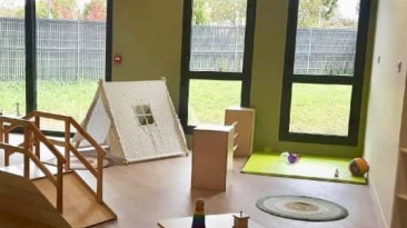 Salle de vie de la crèche Nido&Co Beynost