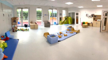 Espace d'éveil des moyens de la crèche Babilou Issy Galiote