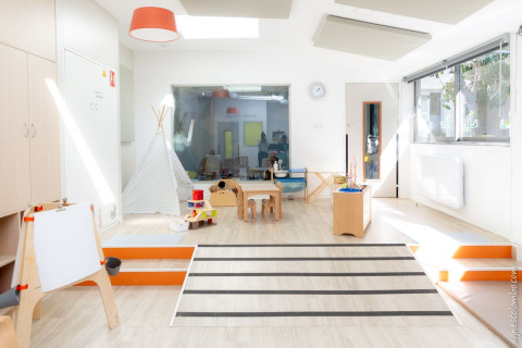 Inauguration De La Creche Babilou Beaumont Leon Godin