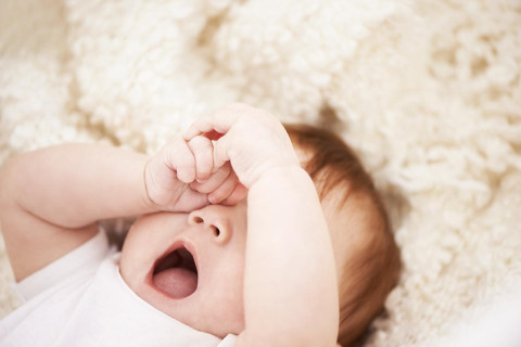 Comment accompagner le sommeil du jeune enfant ? - Babilou